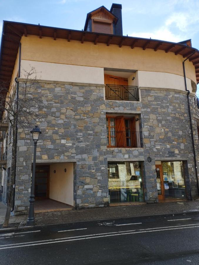 Check-In Casas Casa Pedro Leilighet Benasque Eksteriør bilde